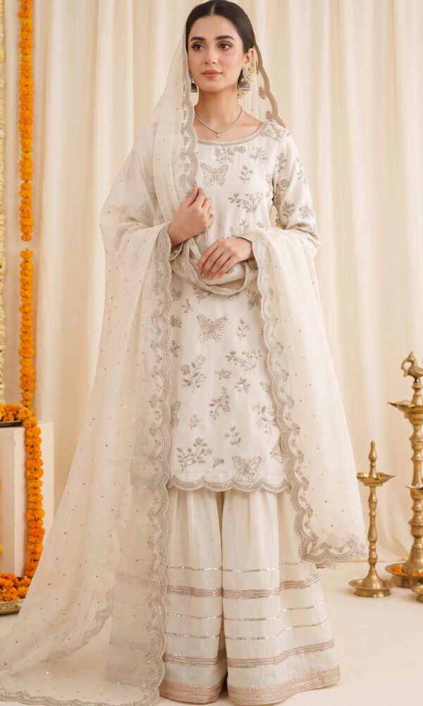 Ivory White Gold-Embroidered Kurti with Tiered Garara and Scalloped Dupatta – Festive, Nikah & Daytime Wedding Wear